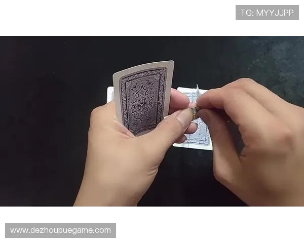 如何玩转扑克牌的二十一点让你轻松获胜的实用技巧